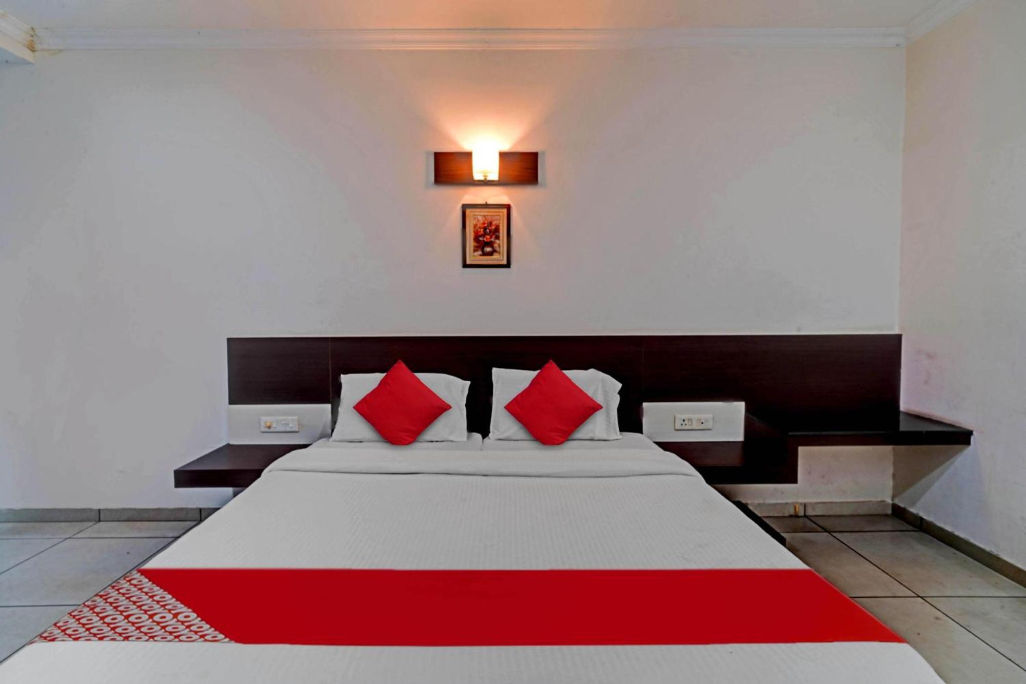 Hotel O Jk Inn Тирупур Екстериор снимка