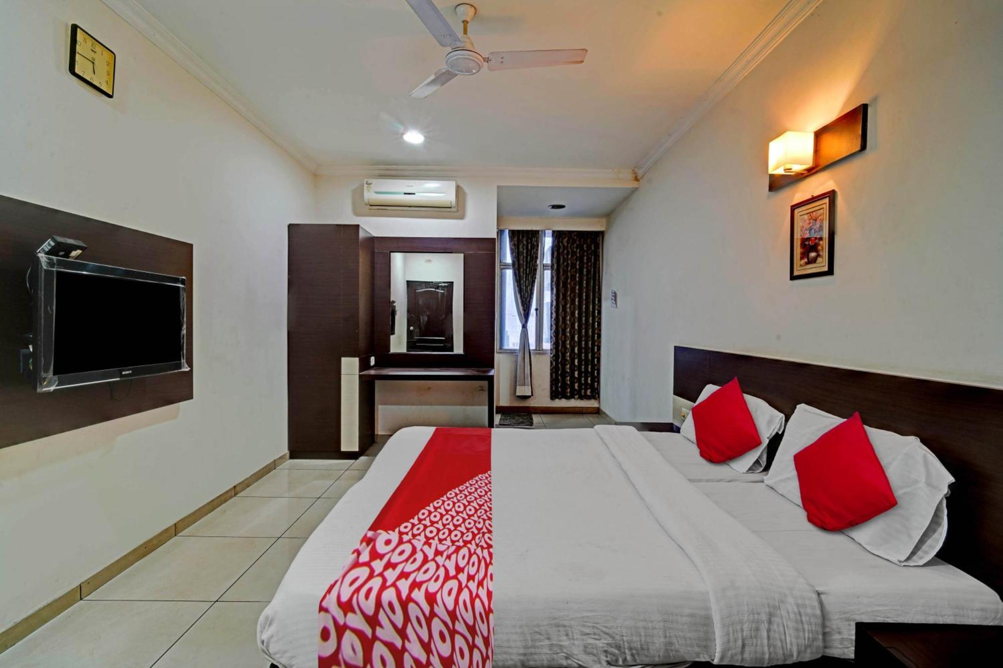Hotel O Jk Inn Тирупур Екстериор снимка
